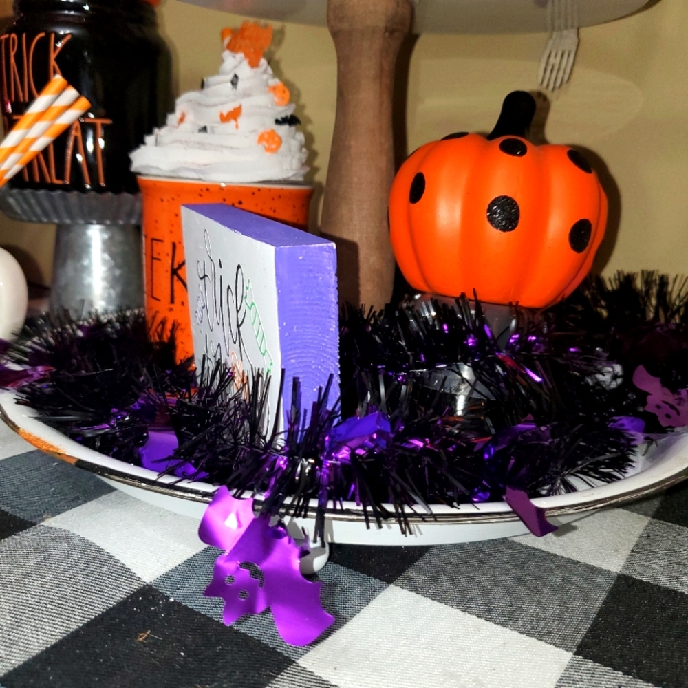 Mini Rae Dunn Trick or Treat Decor Sign - Picture 4 of 5